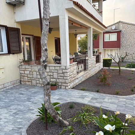 Apartmani Darko Ровінь Екстер'єр фото
