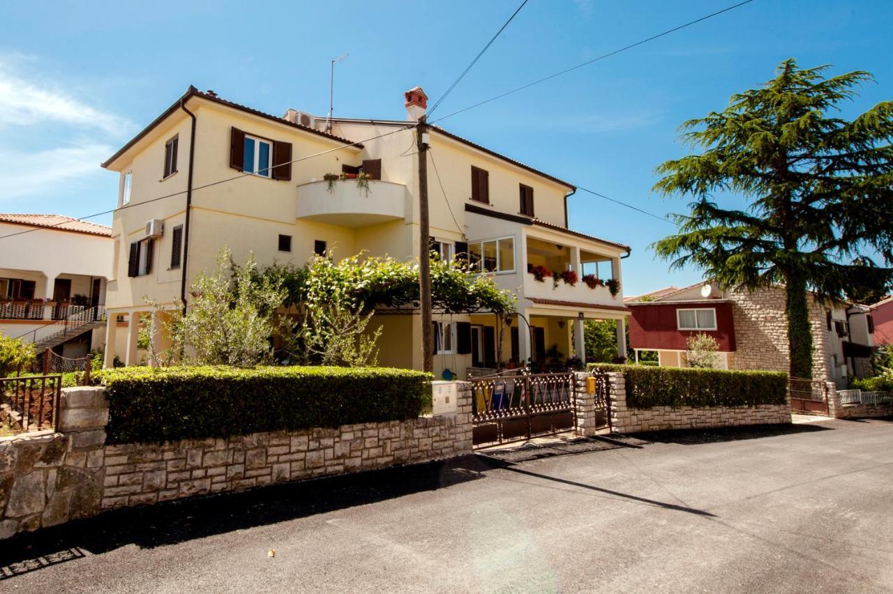 Apartmani Darko Ровінь Екстер'єр фото